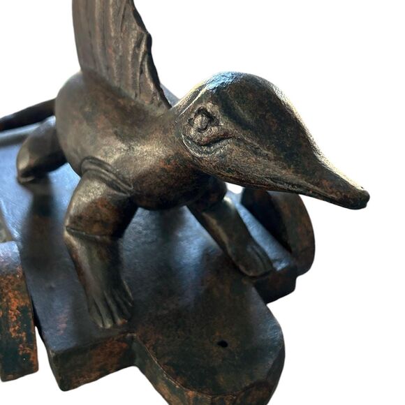 Vintage Wood Carved Black With Red Undertone Stain Dimetrodon Dinosaur On Wheels - Picture 3 of 7